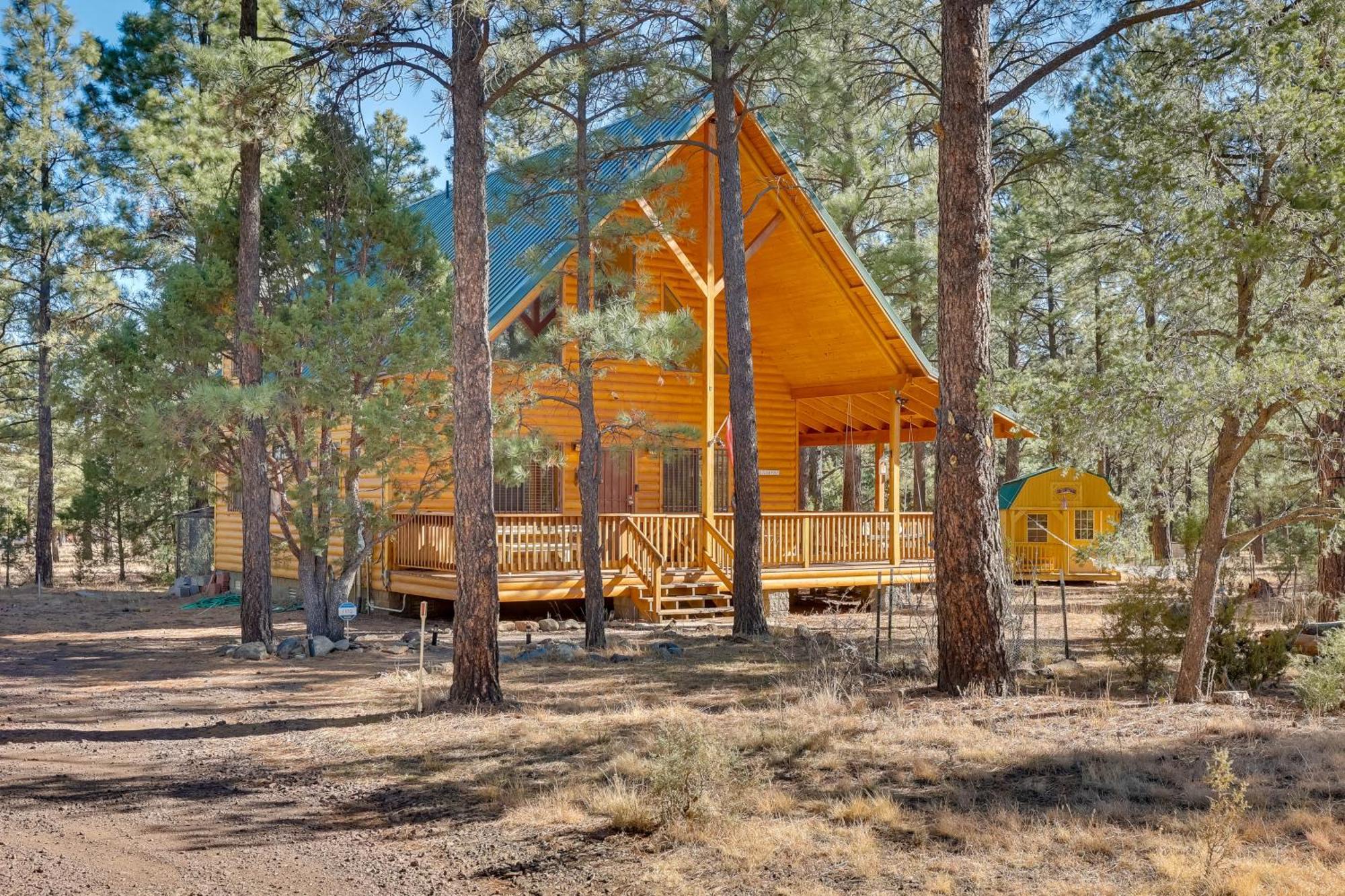 Dog-Friendly Nutrioso Cabin With Wraparound Porch! Buitenkant foto